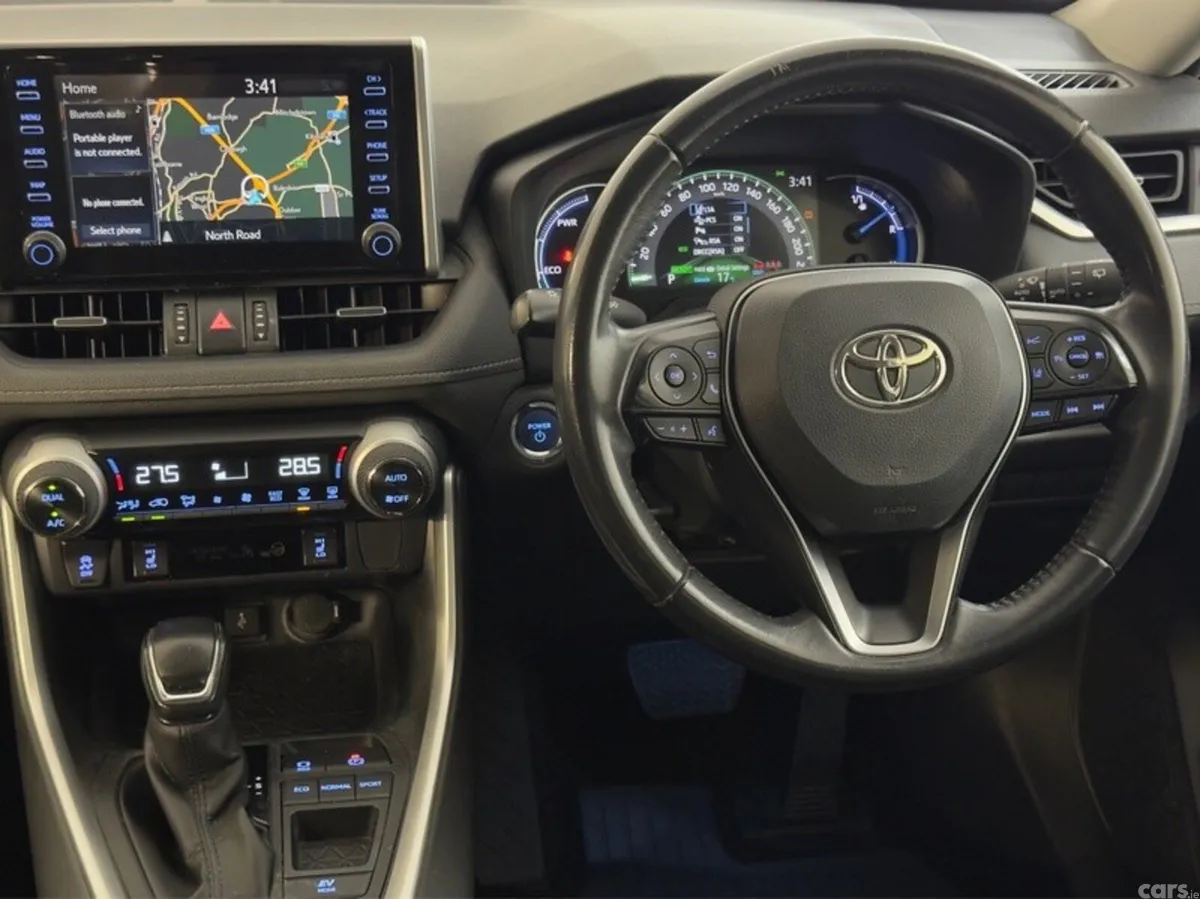 Toyota RAV4 SUV, Petrol Hybrid, 2022, White