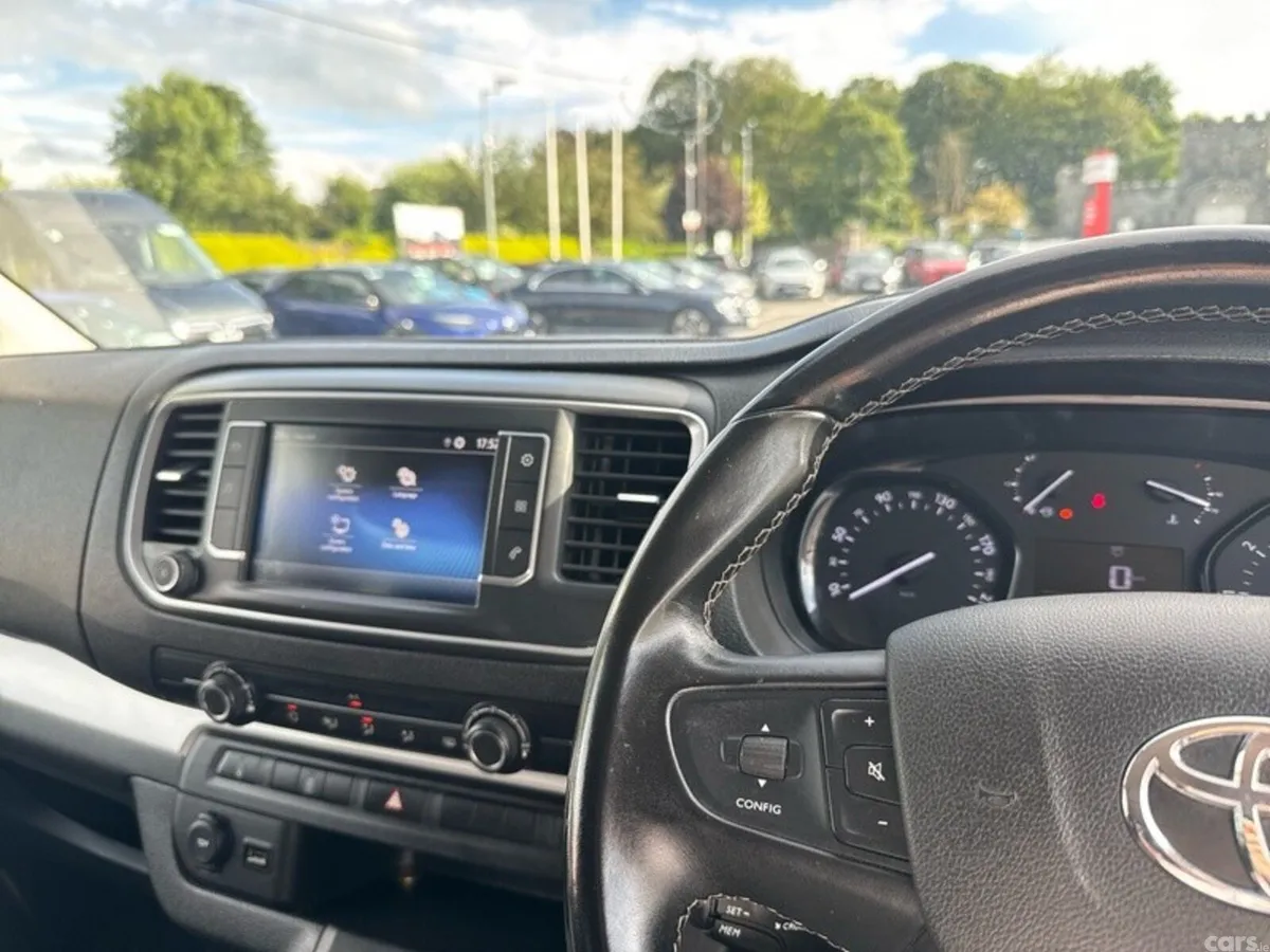 Toyota Proace MPV, Diesel, 2024, Grey