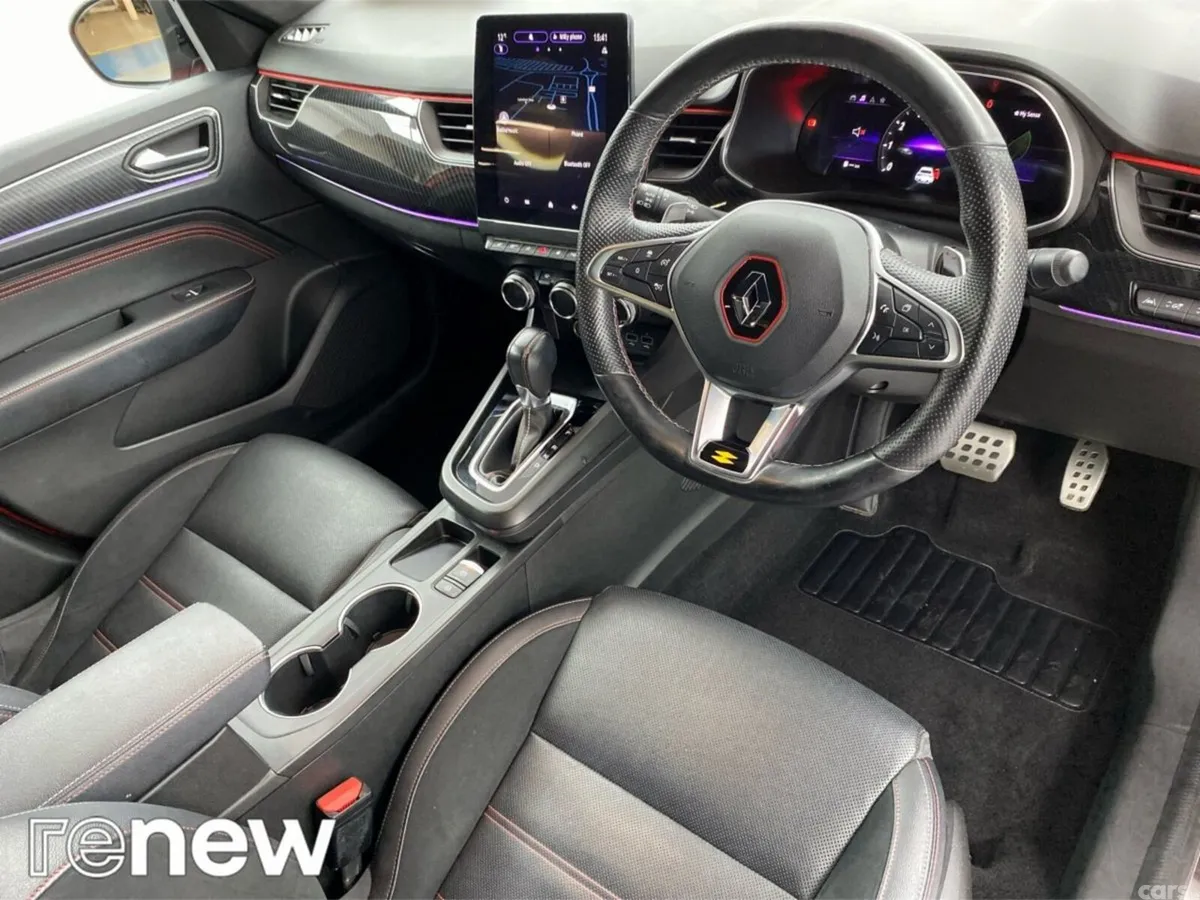 Renault Arkana Hatchback, Petrol, 2023, Red