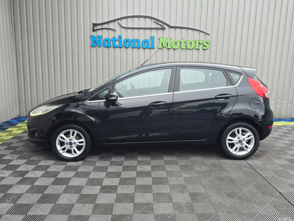 Ford Fiesta Hatchback, Petrol, 2016, Black