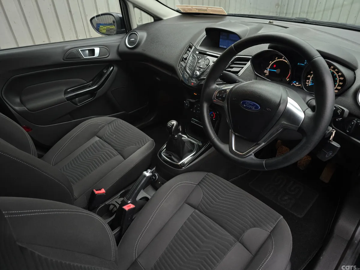 Ford Fiesta Hatchback, Petrol, 2016, Black