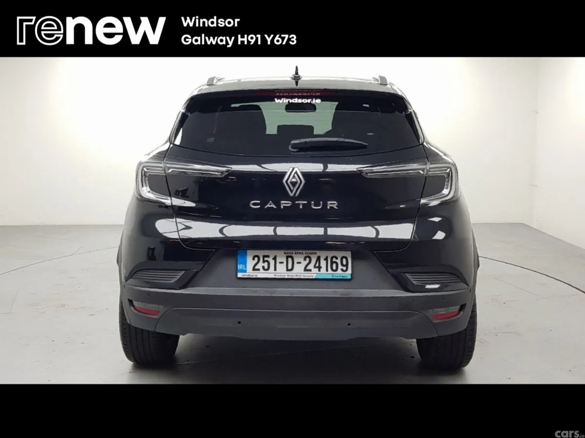 Renault Captur Hatchback, Petrol, 2025, Black