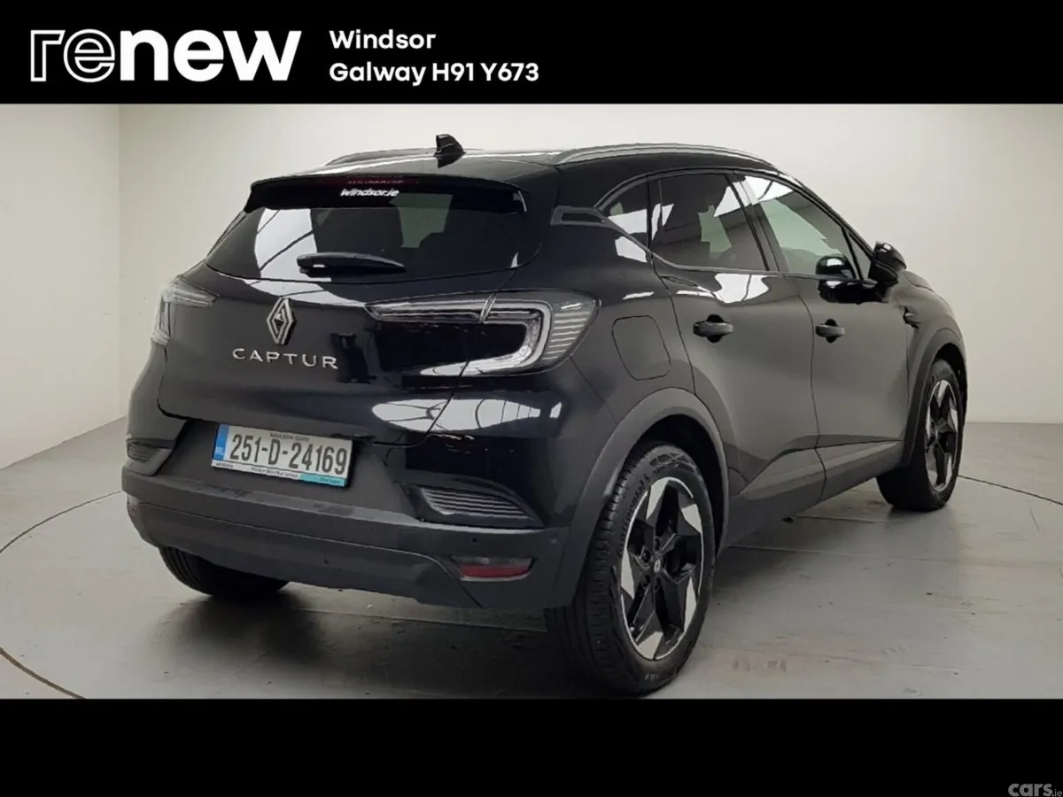 Renault Captur Hatchback, Petrol, 2025, Black
