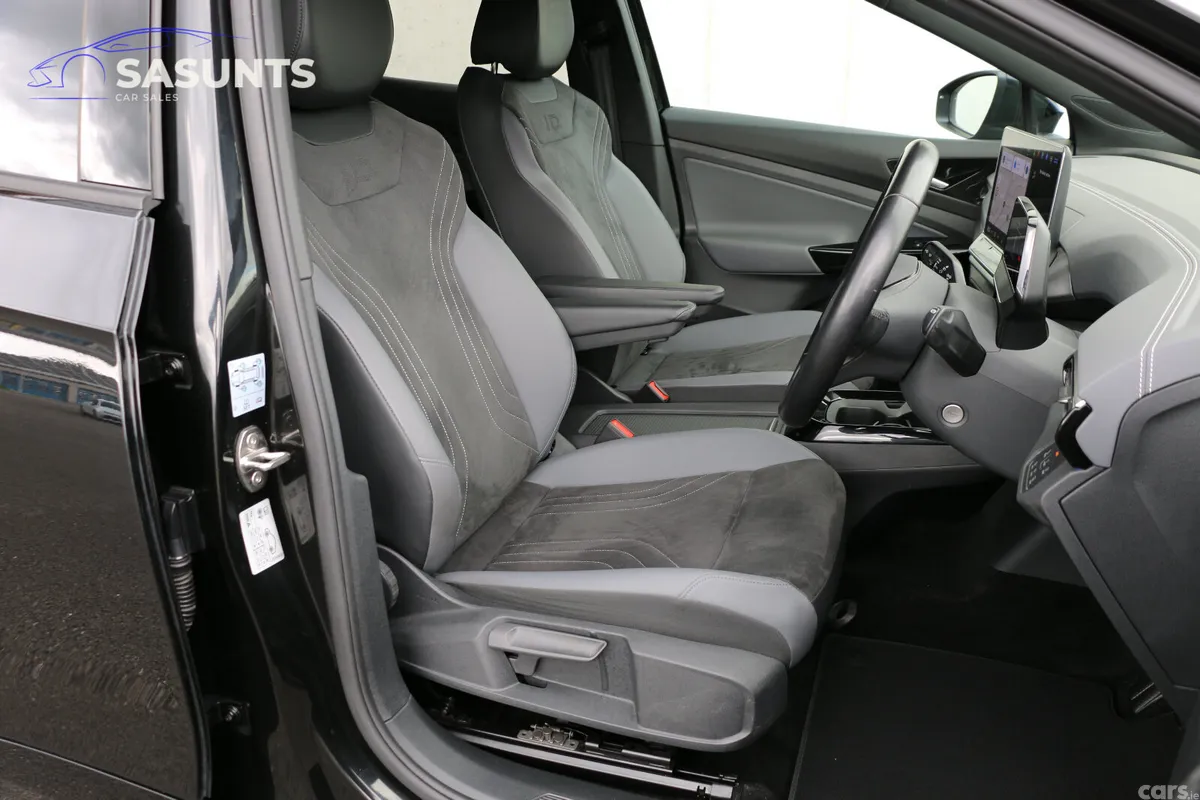 Volkswagen ID.5 SUV, Electric, 2024, Black