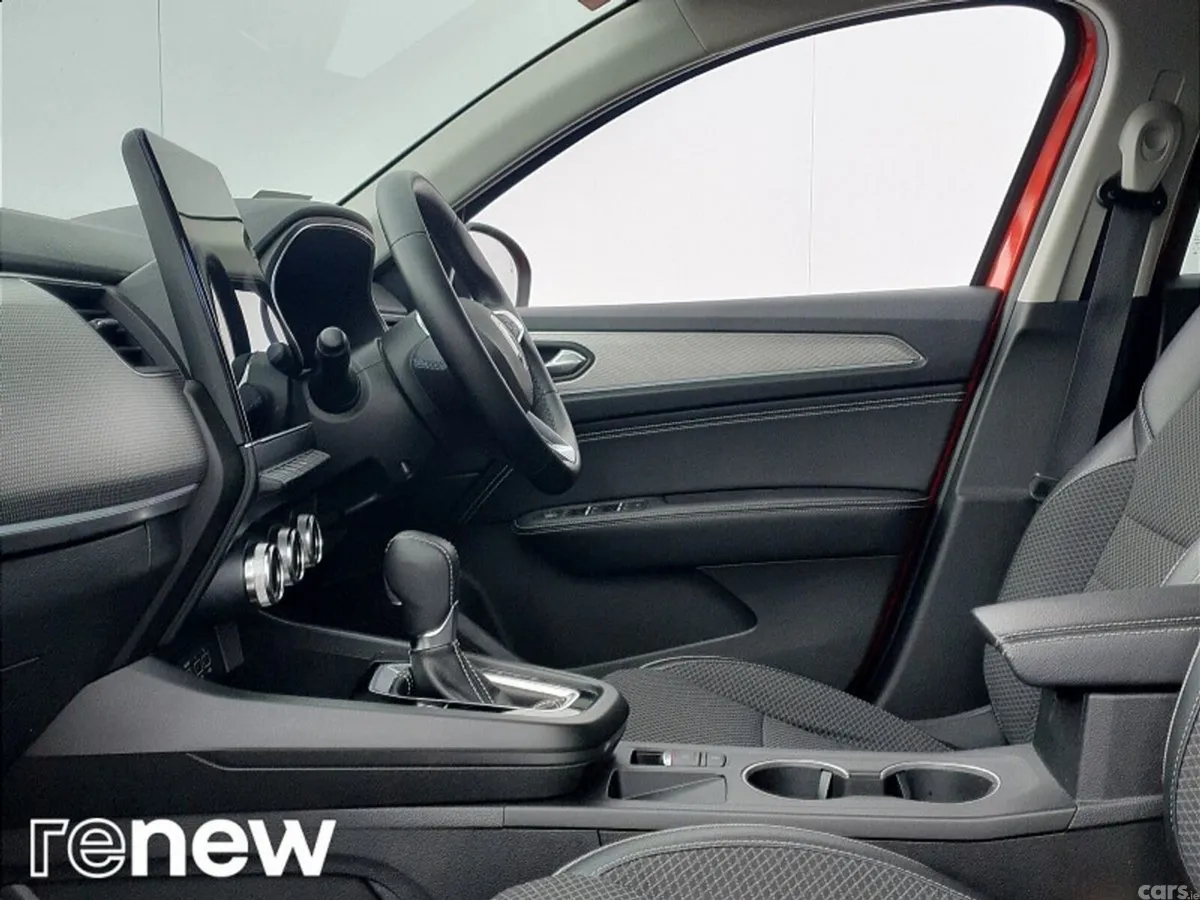 Renault Arkana Hatchback, Petrol, 2024, Red
