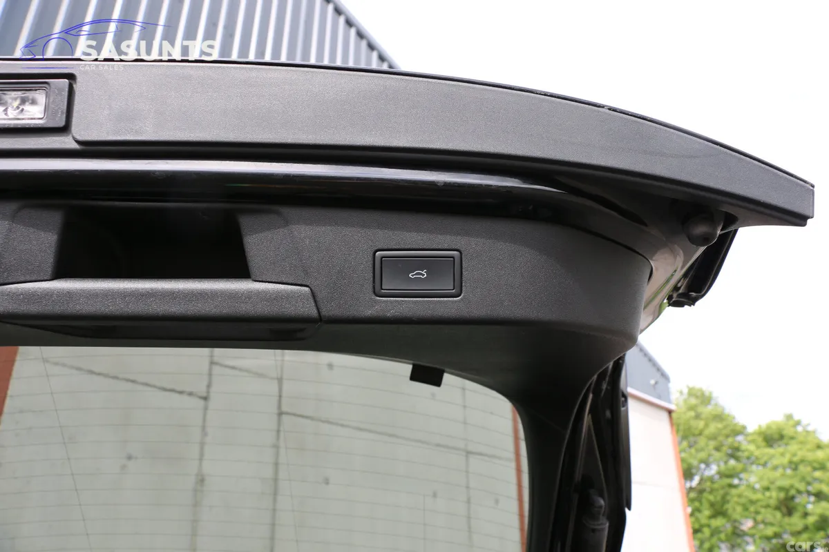 Volkswagen ID.5 SUV, Electric, 2024, Black