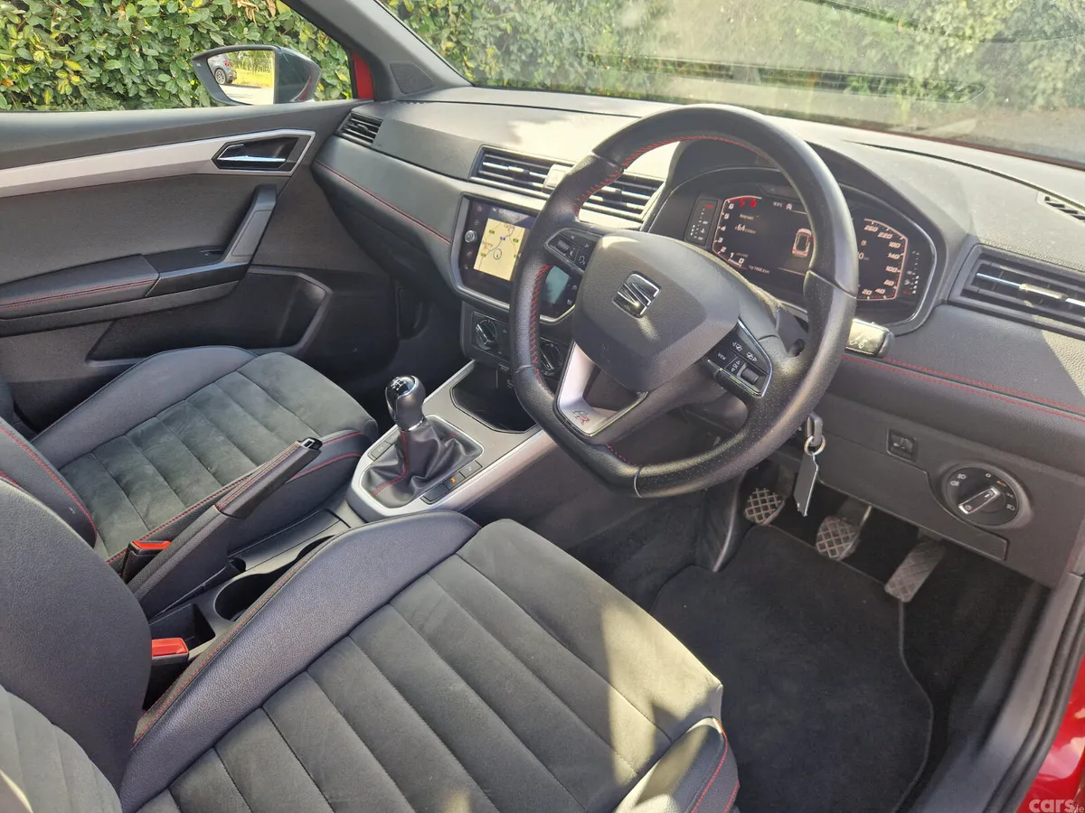 SEAT Arona SUV, Petrol, 2020, Red