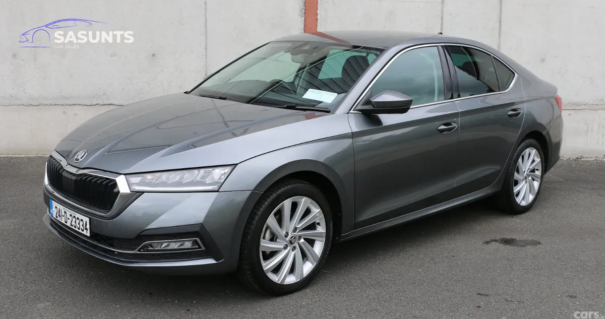 Skoda Octavia Saloon, Petrol Hybrid, 2024, Grey