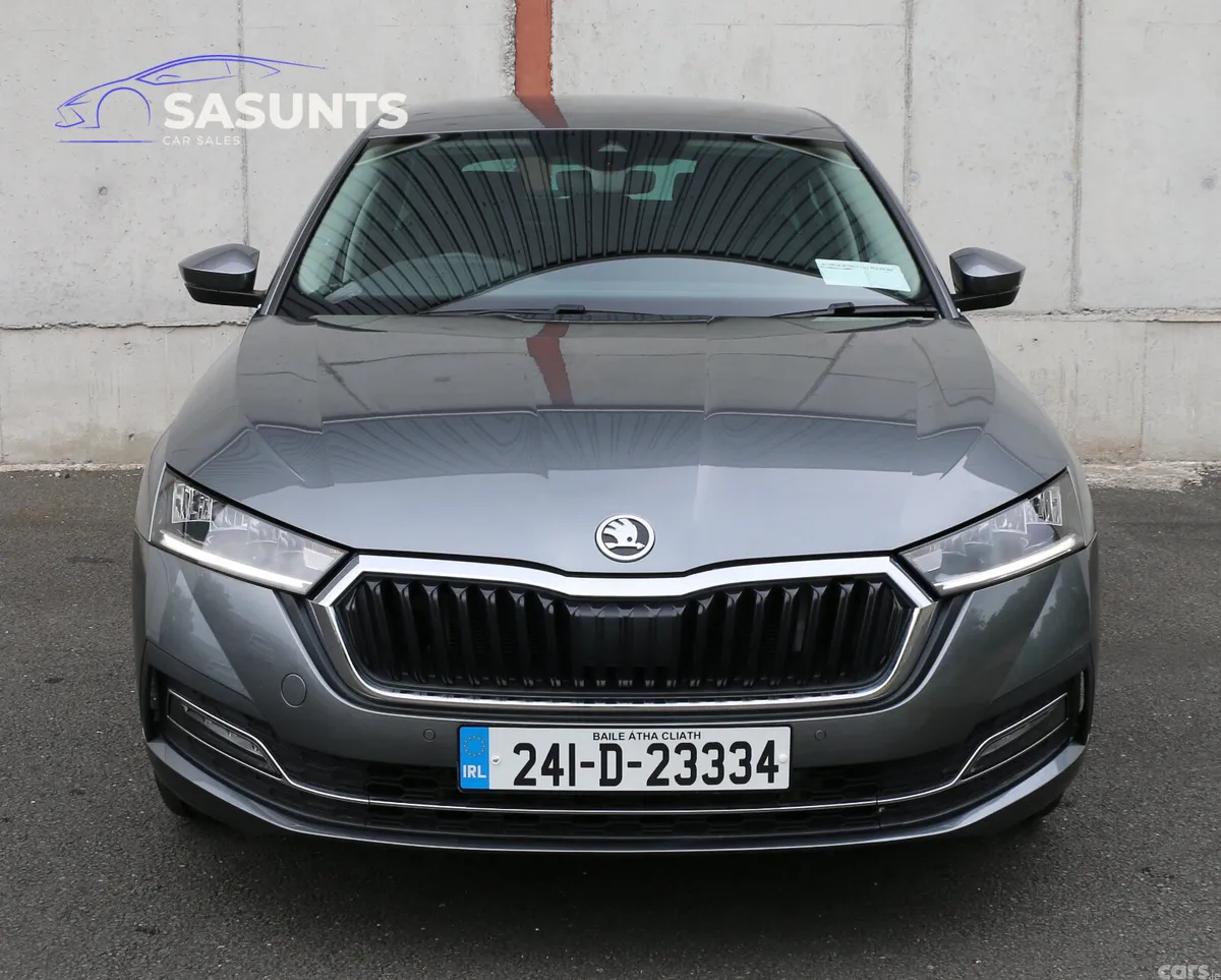 Skoda Octavia Saloon, Petrol Hybrid, 2024, Grey