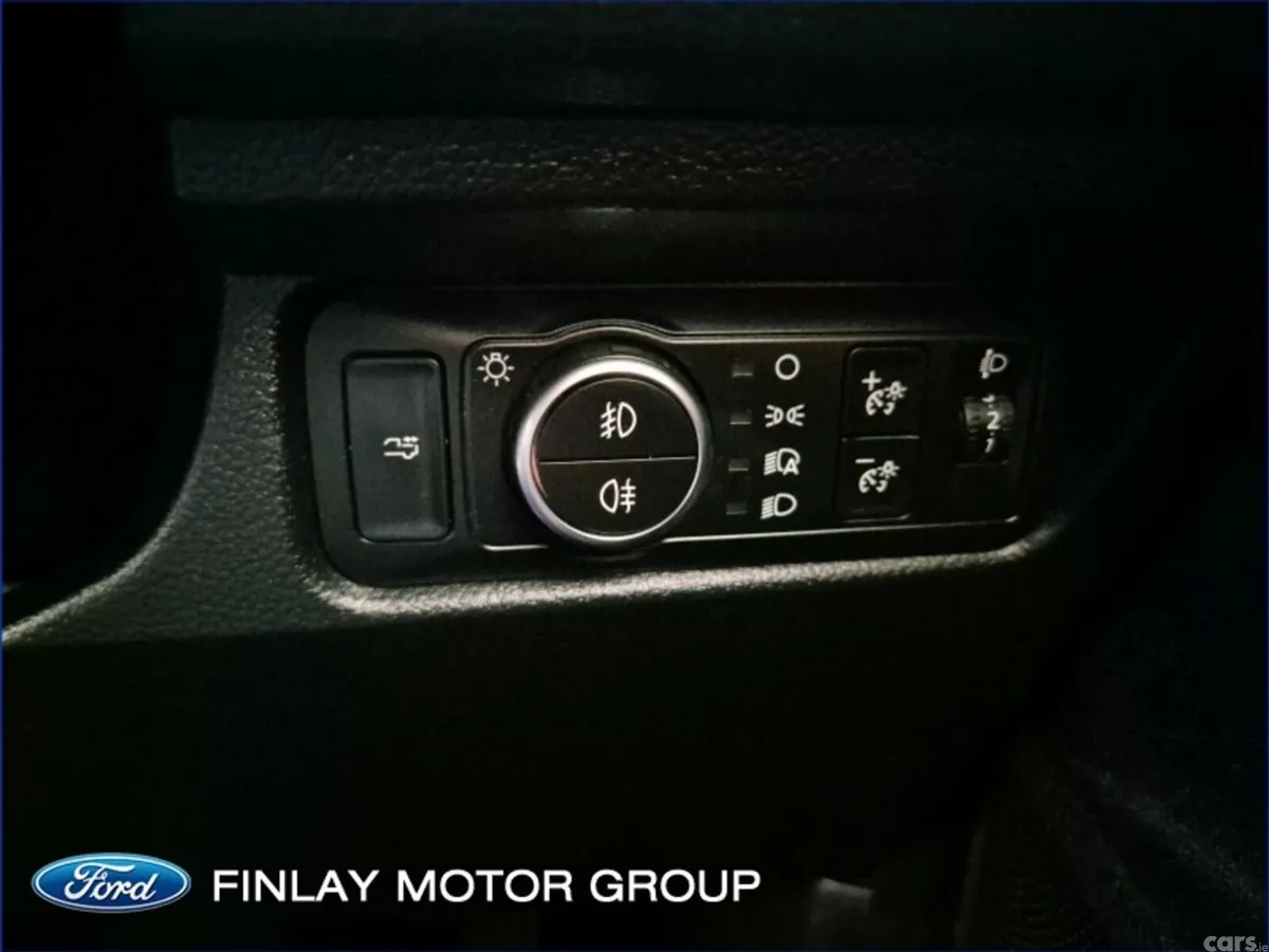 Ford Ranger MPV, Diesel, 2025, White