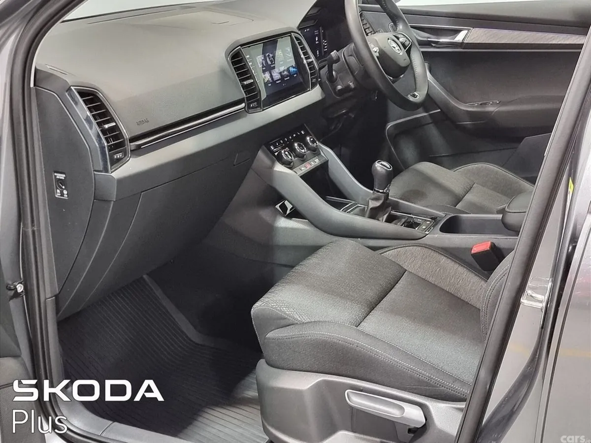 Skoda Karoq SUV, Diesel, 2024, Grey
