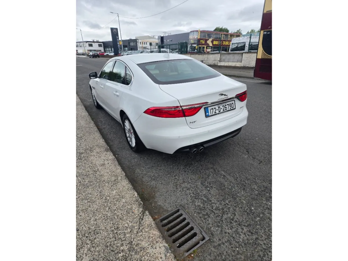 Jaguar XF Saloon, Diesel, 2017, White