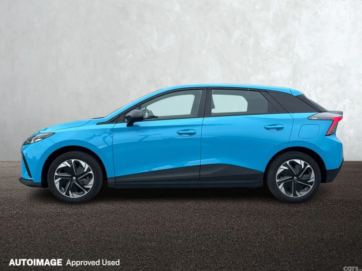 MG MG4 Hatchback, Electric, 2023, Blue