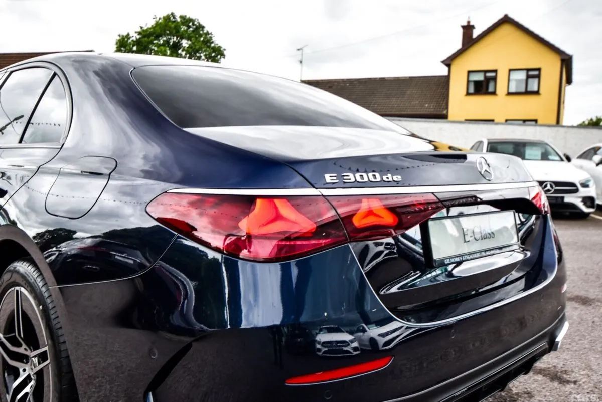 Mercedes-Benz E-Class Saloon, Diesel Plug-in Hybrid, 2026, Blue