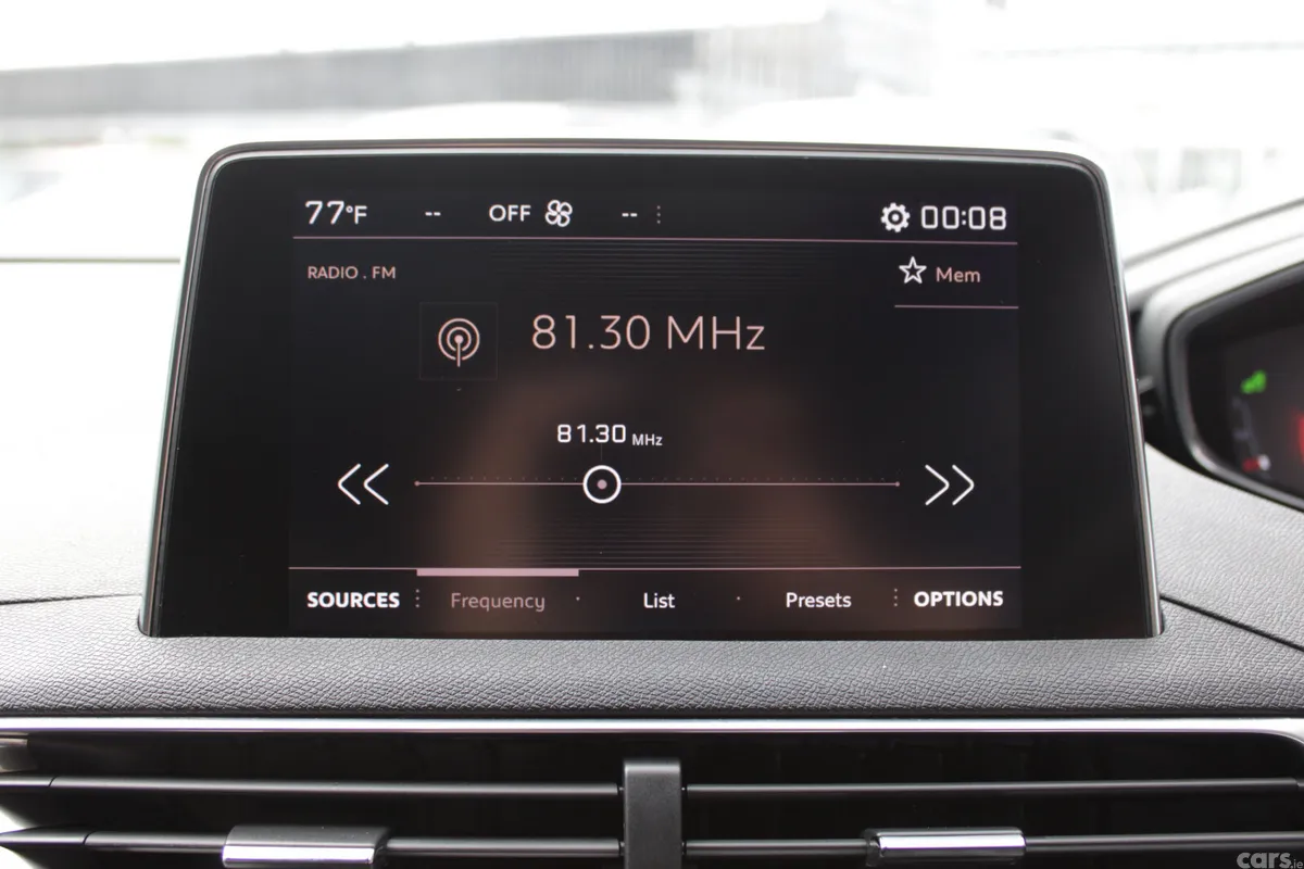 Peugeot 5008 MPV, Diesel, 2018, Grey