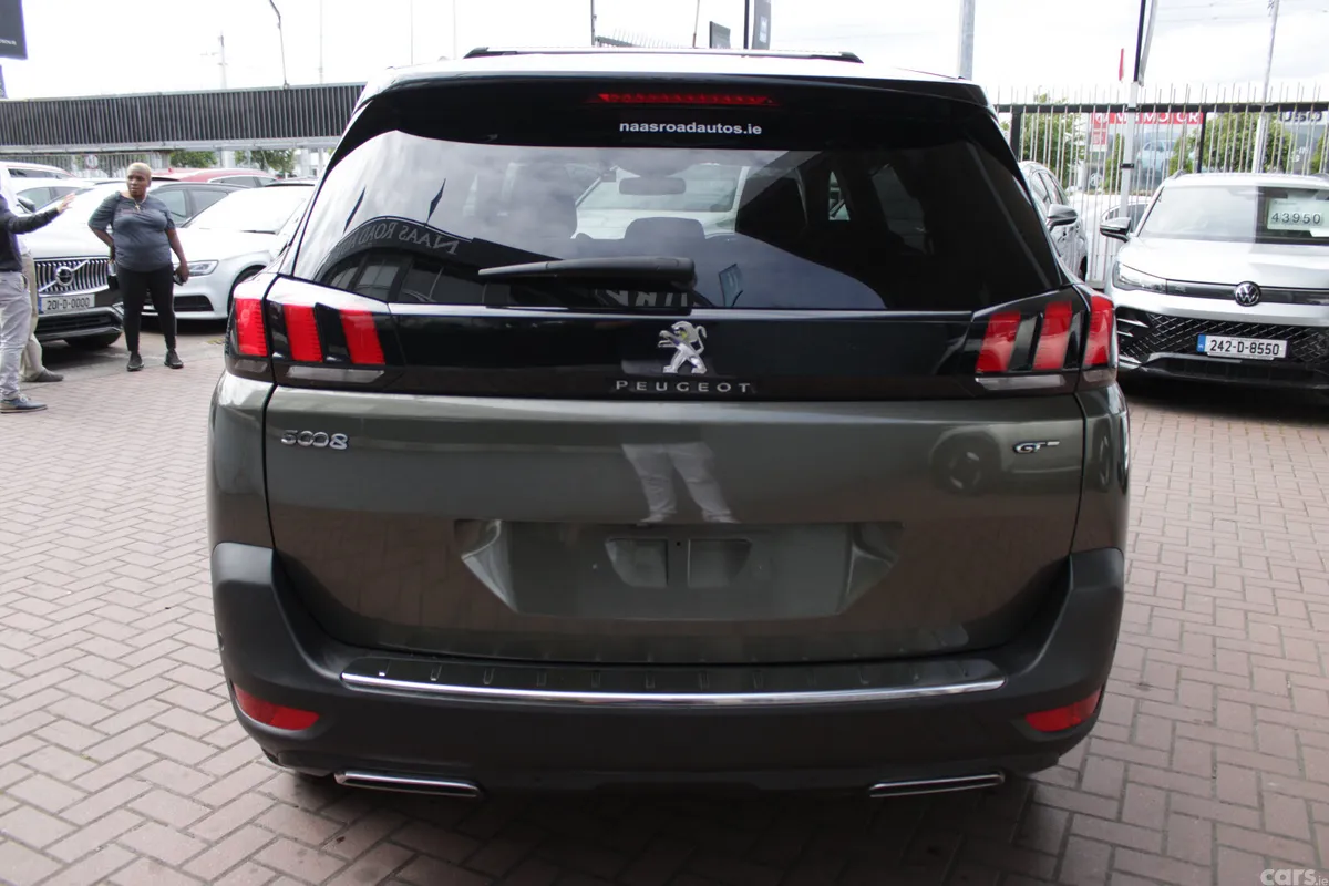 Peugeot 5008 MPV, Diesel, 2018, Grey