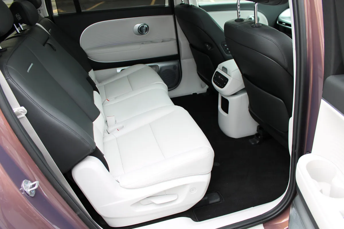 Hyundai IONIQ 9 MPV, Electric, 2026, Brown