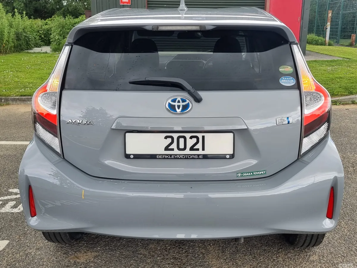 Toyota Aqua Hatchback, Petrol Hybrid, 2021, Grey