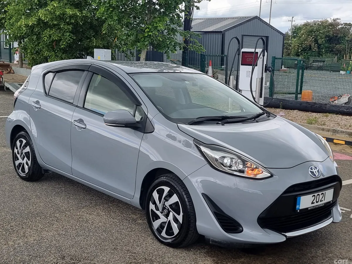 Toyota Aqua Hatchback, Petrol Hybrid, 2021, Grey
