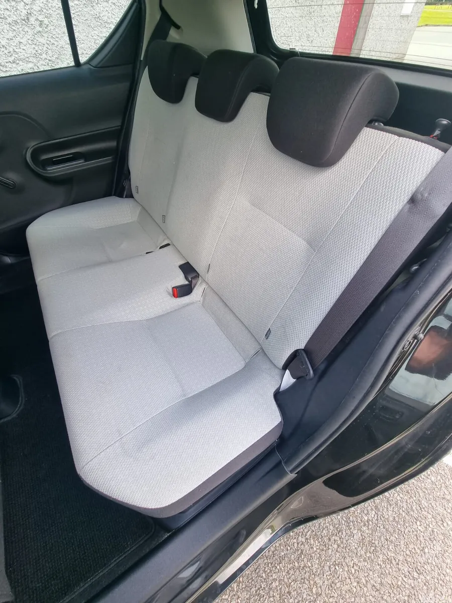 Toyota Aqua Hatchback, Petrol Hybrid, 2021, Black
