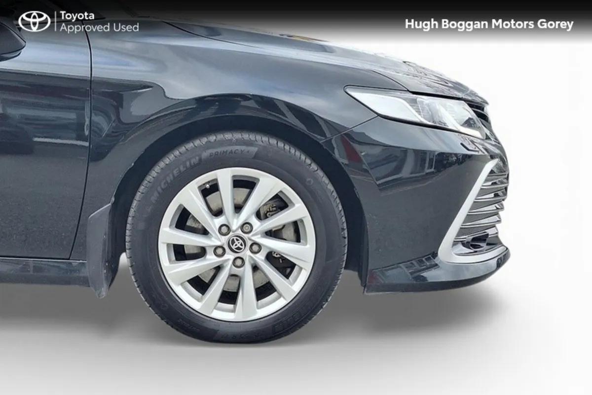 Toyota Camry Saloon, Petrol Hybrid, 2023, Black