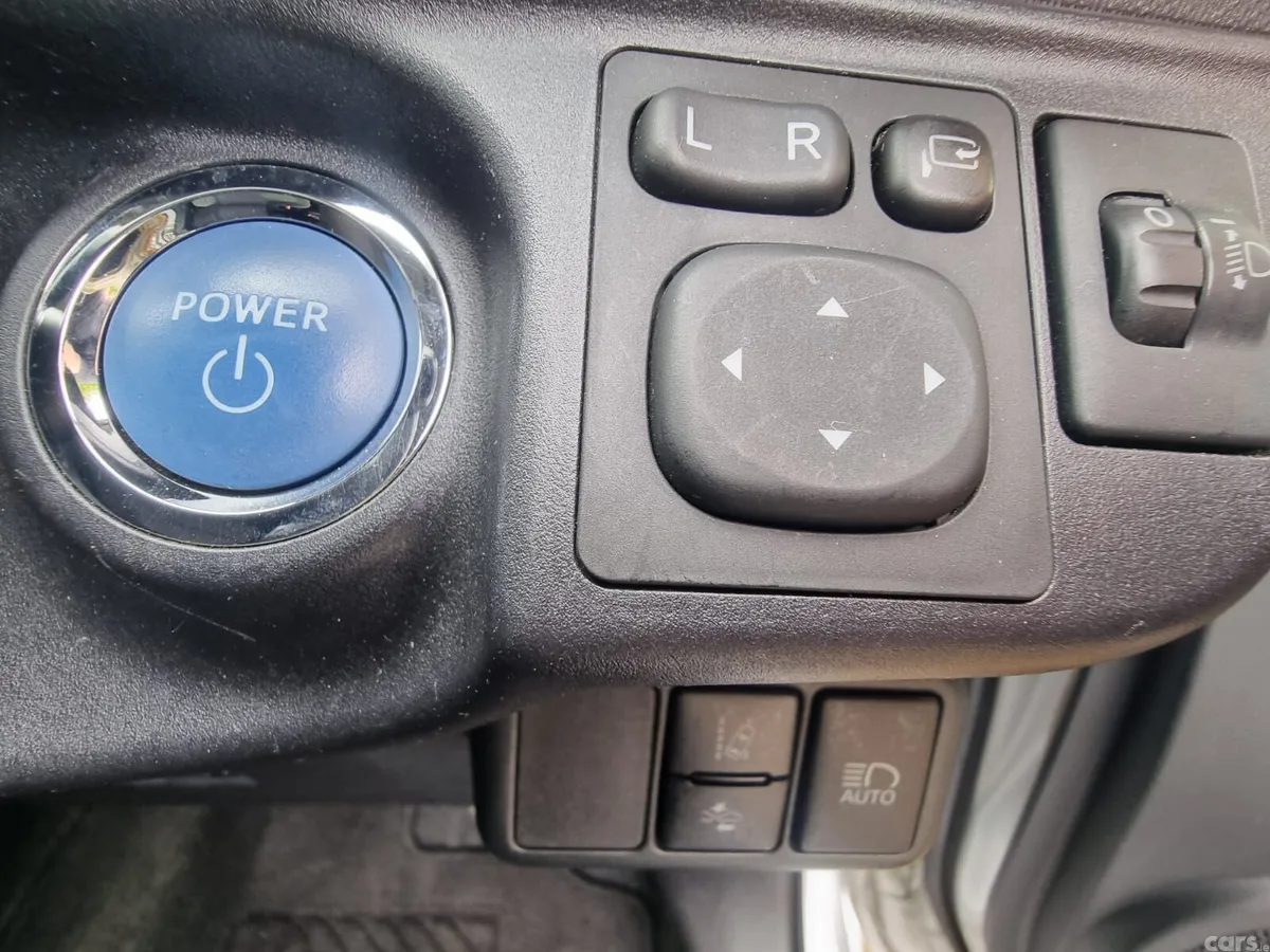 Toyota Aqua Hatchback, Petrol Hybrid, 2020, Silver