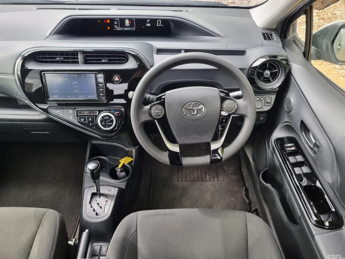 Toyota Aqua Hatchback, Petrol Hybrid, 2020, Silver