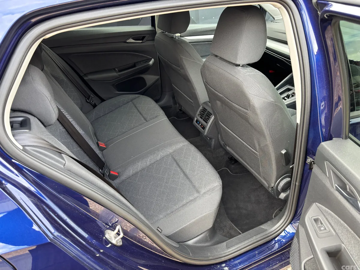 Volkswagen Golf Hatchback, Petrol Hybrid, 2024, Blue