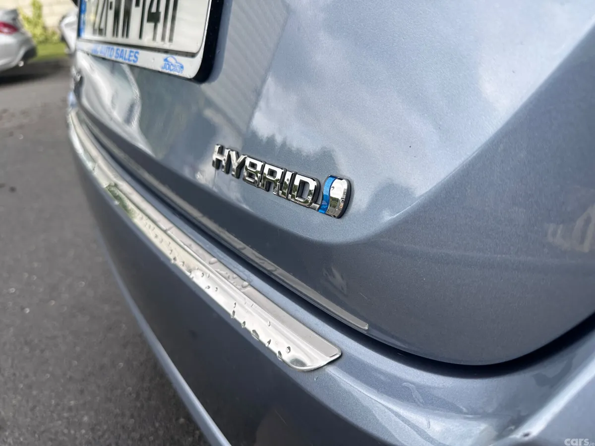 Toyota Corolla Saloon, Petrol Hybrid, 2022, Grey