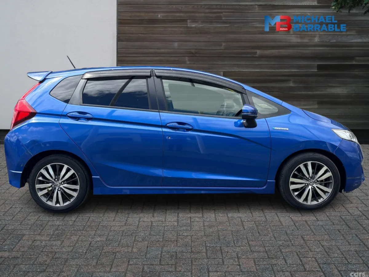 Honda Fit Hatchback, Petrol Hybrid, 2016, Blue