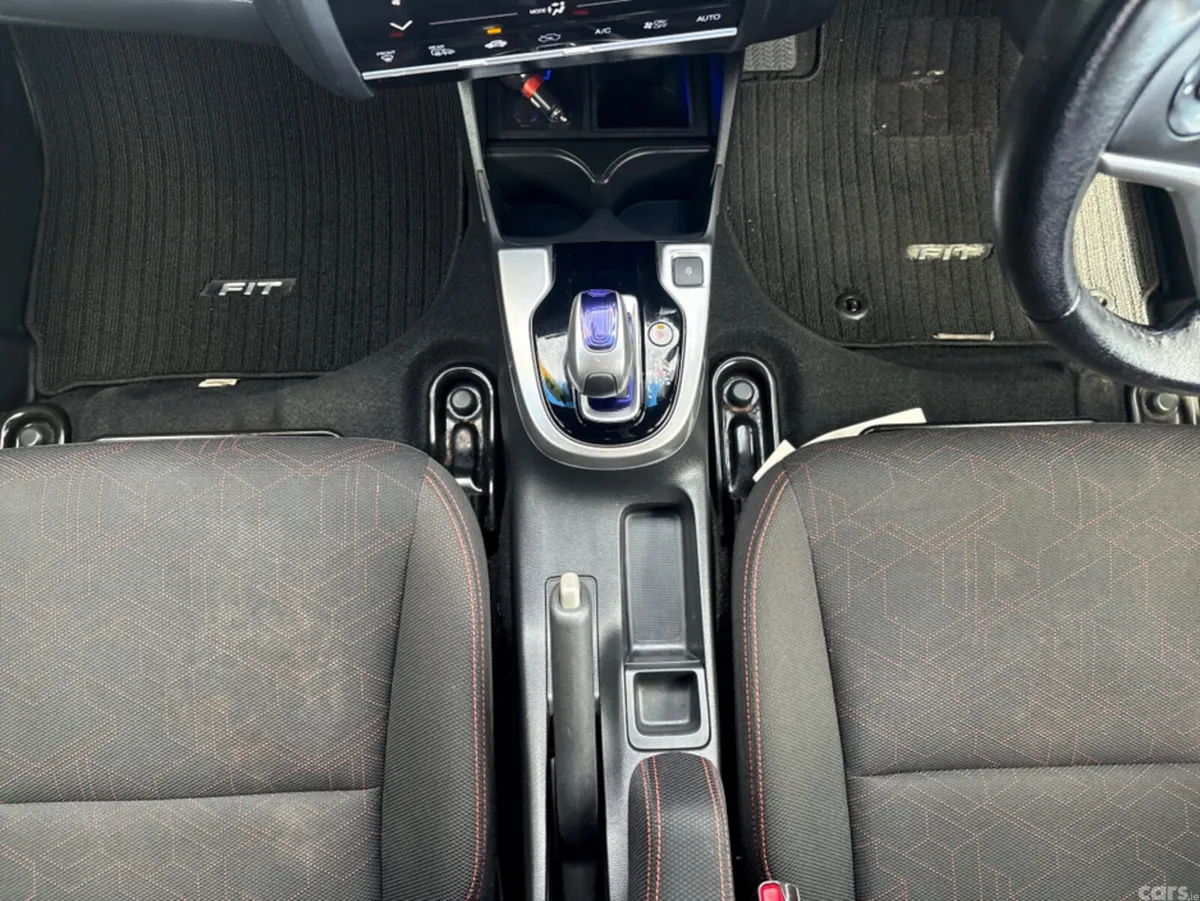 Honda Fit Hatchback, Petrol Hybrid, 2016, Blue