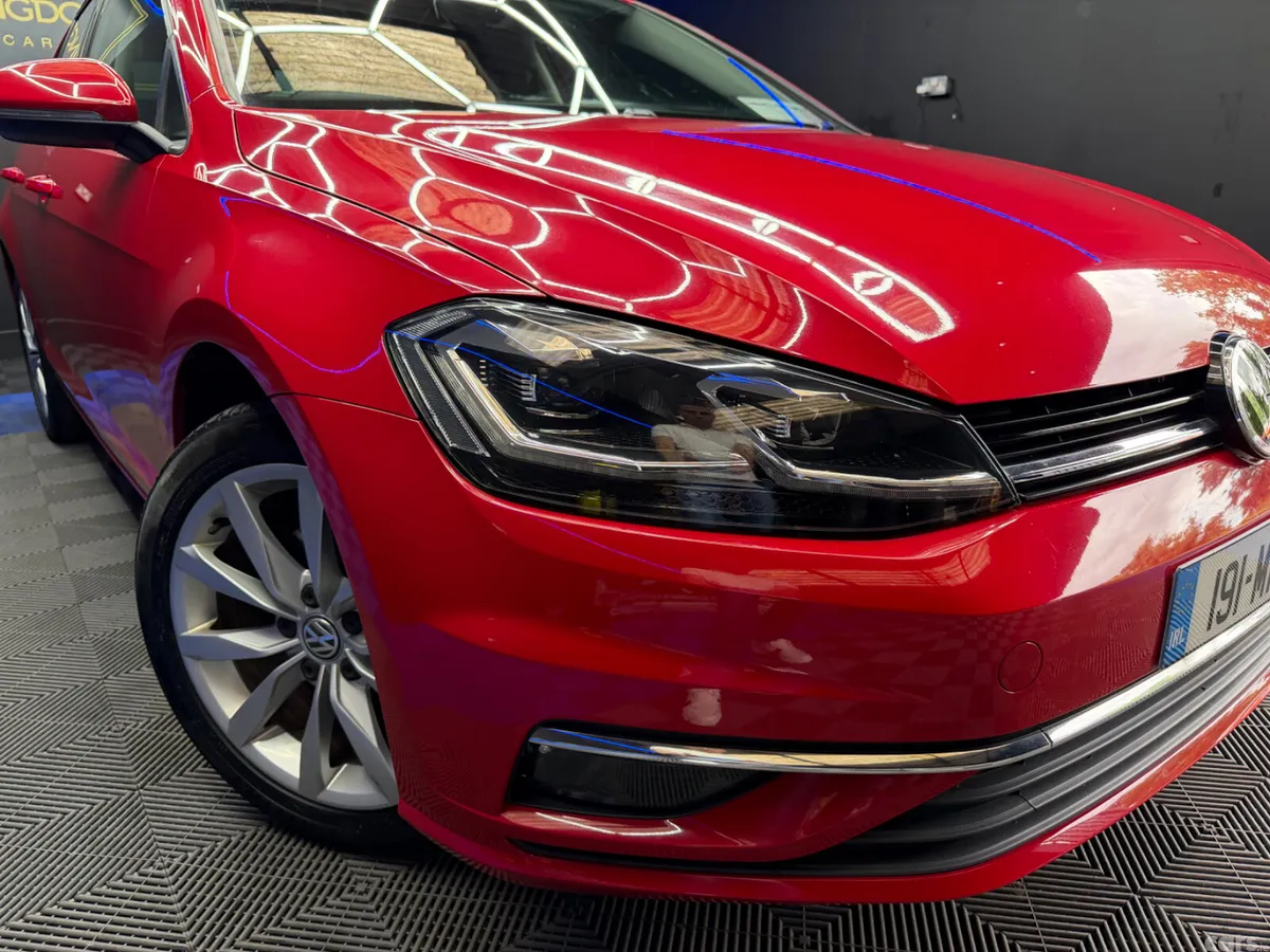 Volkswagen Golf Hatchback, Petrol, 2019, Red