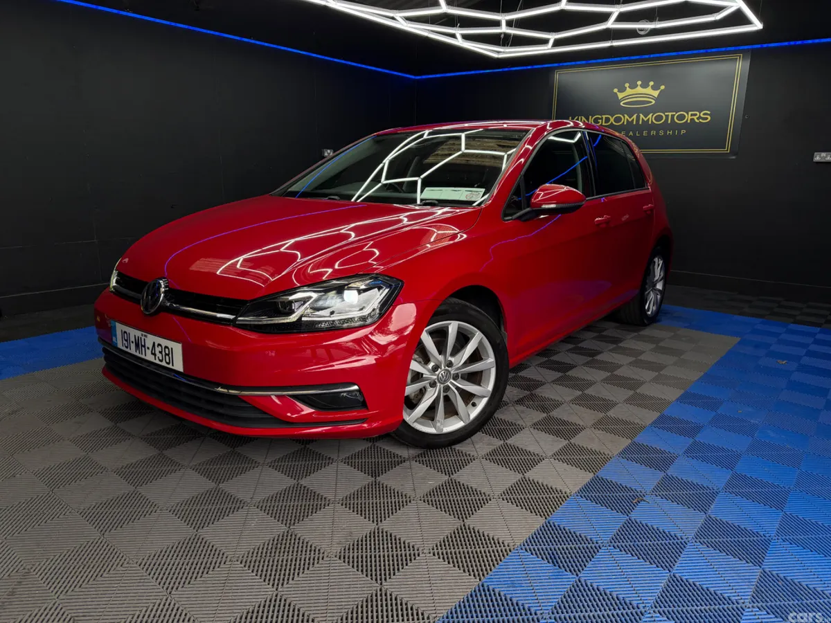 Volkswagen Golf Hatchback, Petrol, 2019, Red