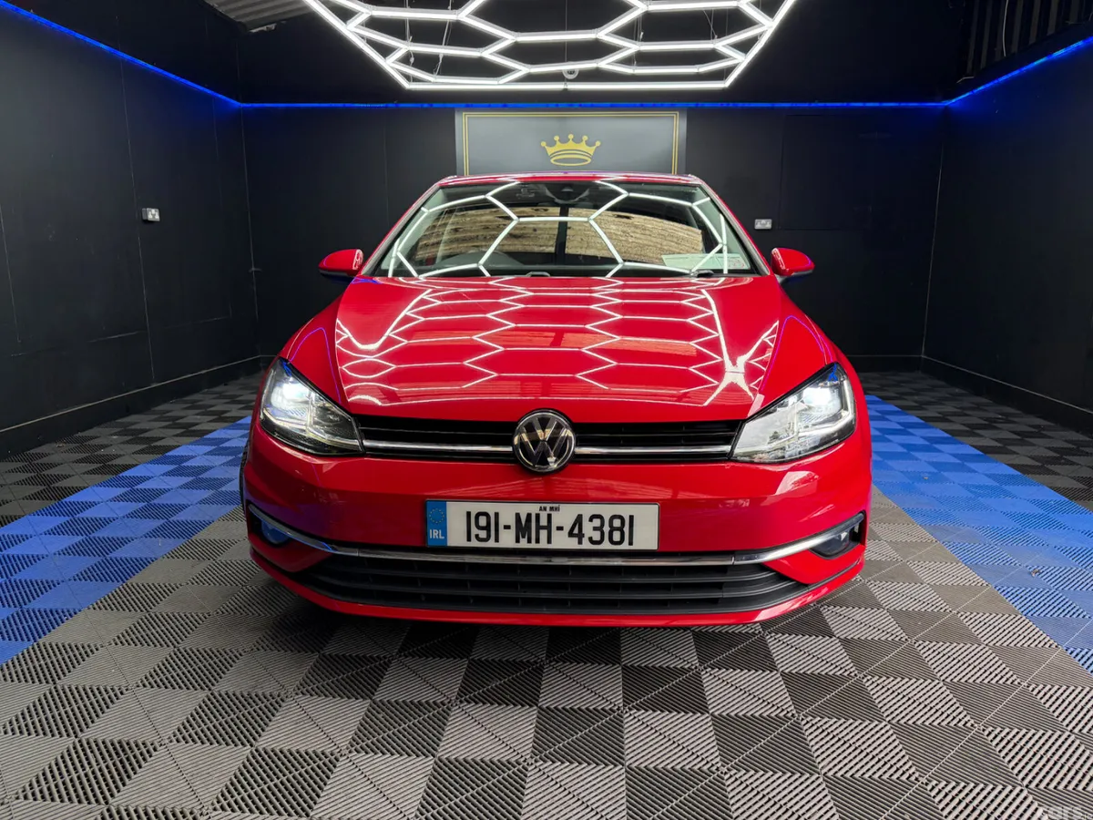 Volkswagen Golf Hatchback, Petrol, 2019, Red