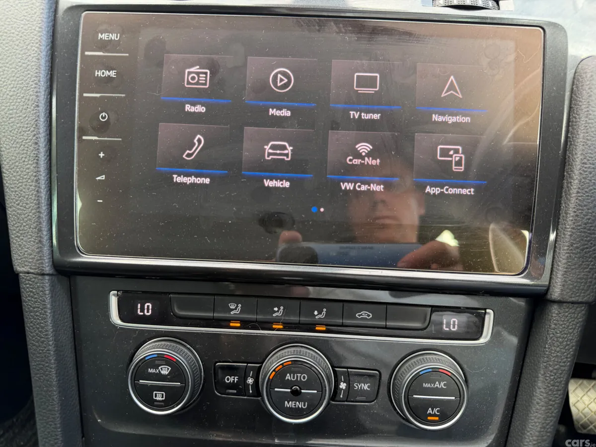 Volkswagen Golf Hatchback, Petrol, 2019, Red