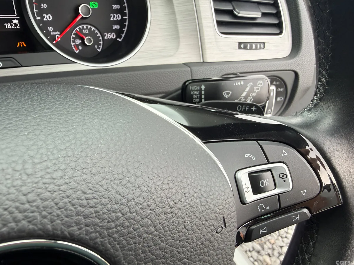 Volkswagen Golf Hatchback, Petrol, 2017, Silver