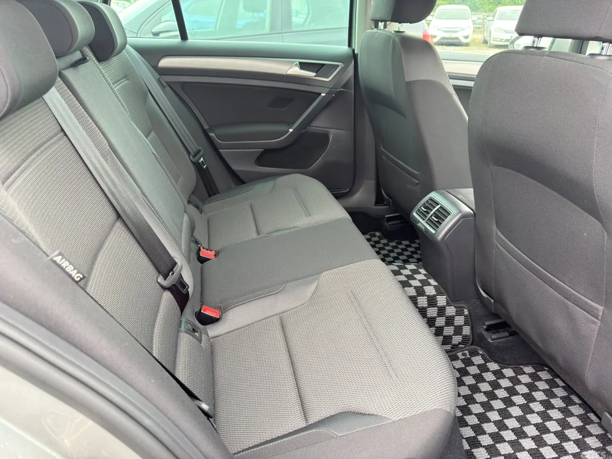 Volkswagen Golf Hatchback, Petrol, 2017, Silver