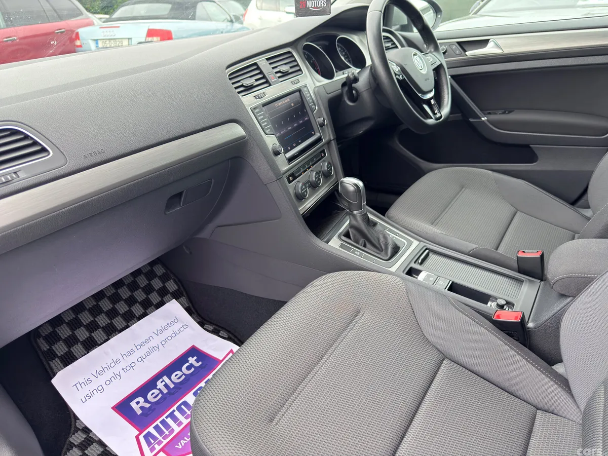 Volkswagen Golf Hatchback, Petrol, 2017, Silver
