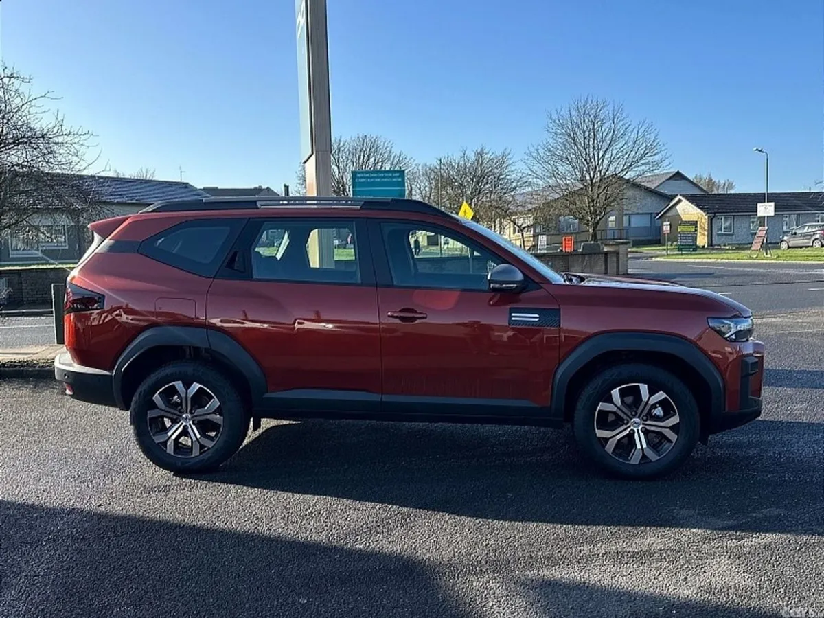 Dacia Bigster SUV, Petrol Hybrid, 2026, Orange