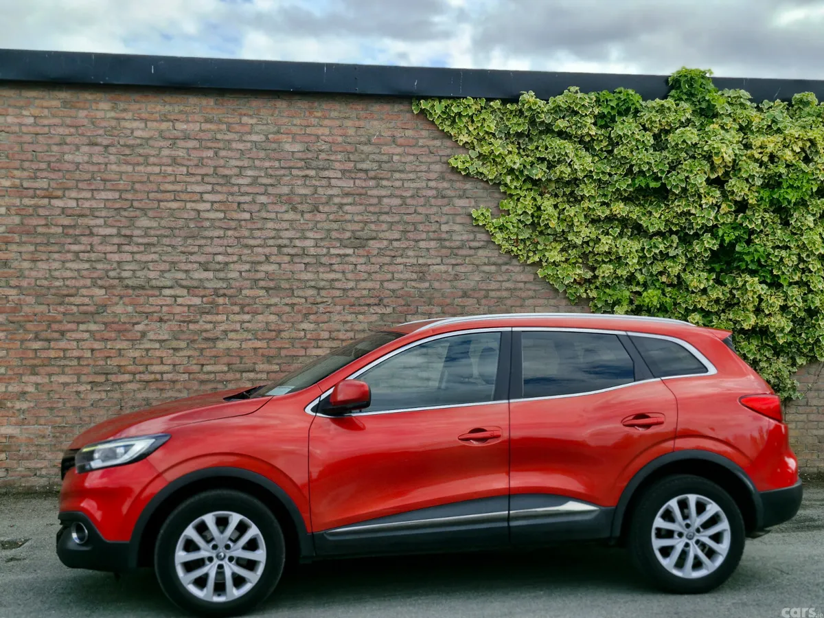 Renault Kadjar SUV, Diesel, 2016, Red