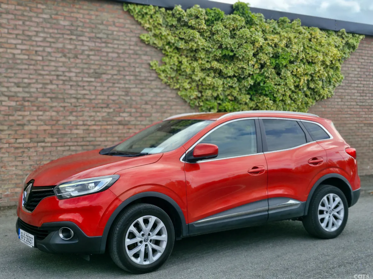 Renault Kadjar SUV, Diesel, 2016, Red