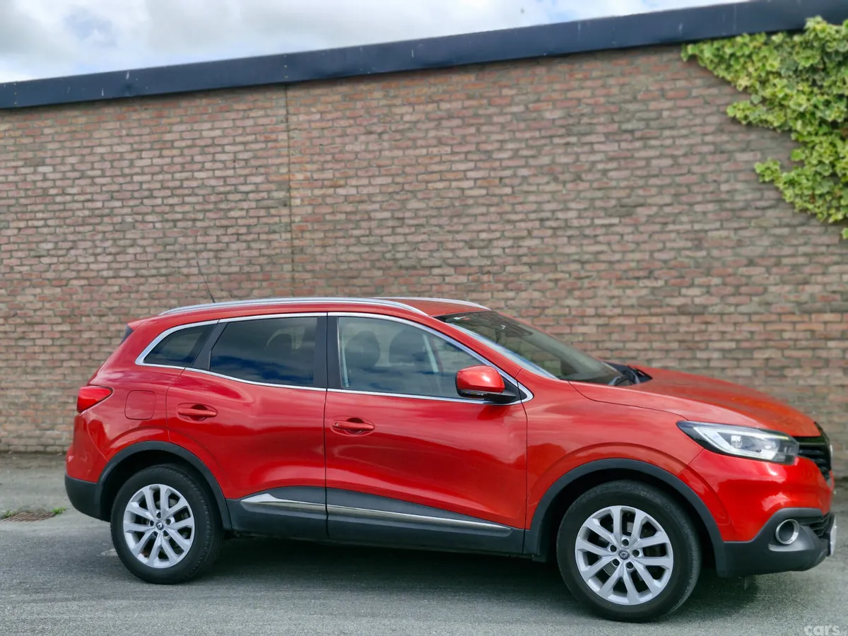 Renault Kadjar SUV, Diesel, 2016, Red