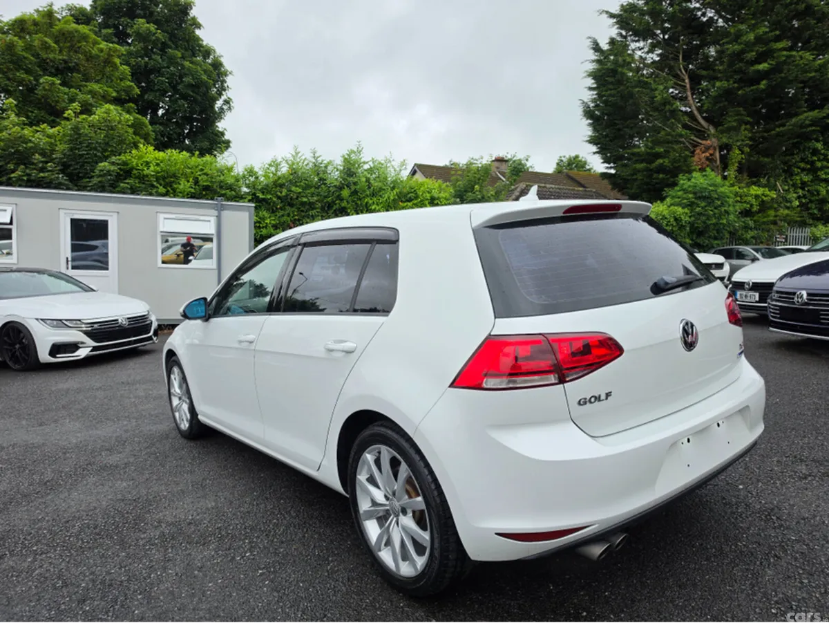 Volkswagen Golf Hatchback, Petrol, 2015, White