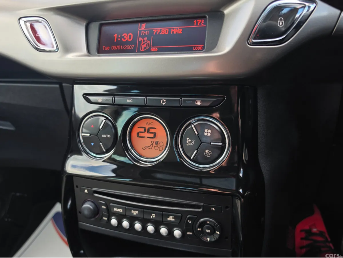 Citroen C3 Hatchback, Petrol, 2017, Blue
