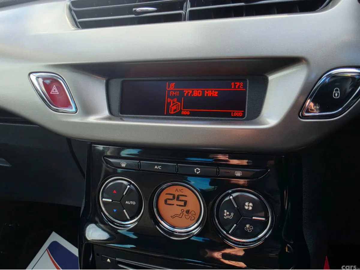 Citroen C3 Hatchback, Petrol, 2017, Blue