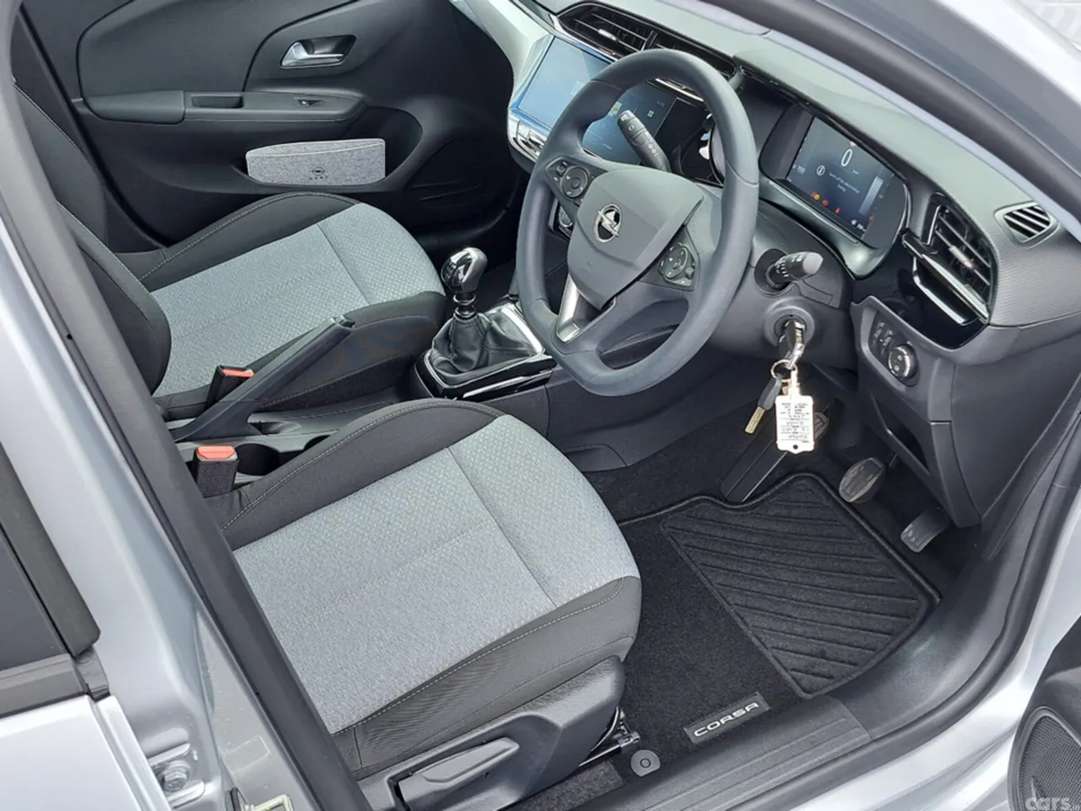 Opel Corsa Hatchback, Petrol, 2027, Silver