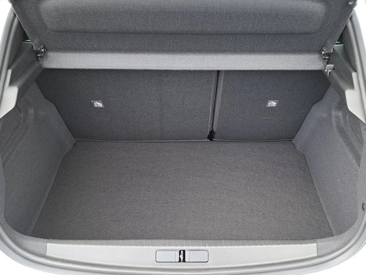 Opel Corsa Hatchback, Petrol, 2027, Silver