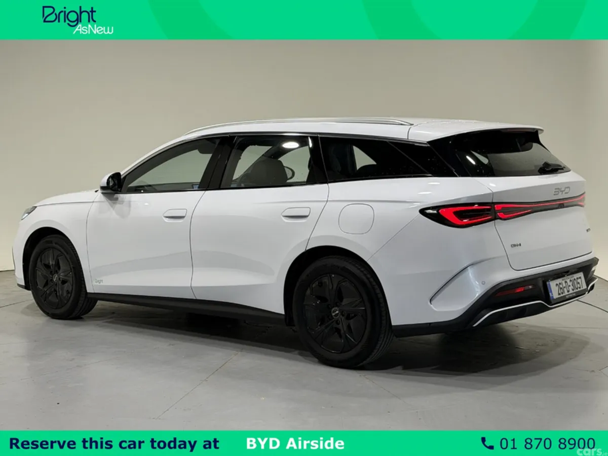 BYD SEAL Hatchback, Petrol Plug-in Hybrid, 2026, White