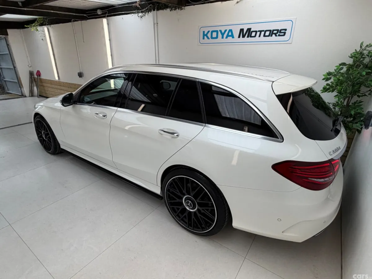 Mercedes-Benz C-Class Estate, Diesel, 2019, White