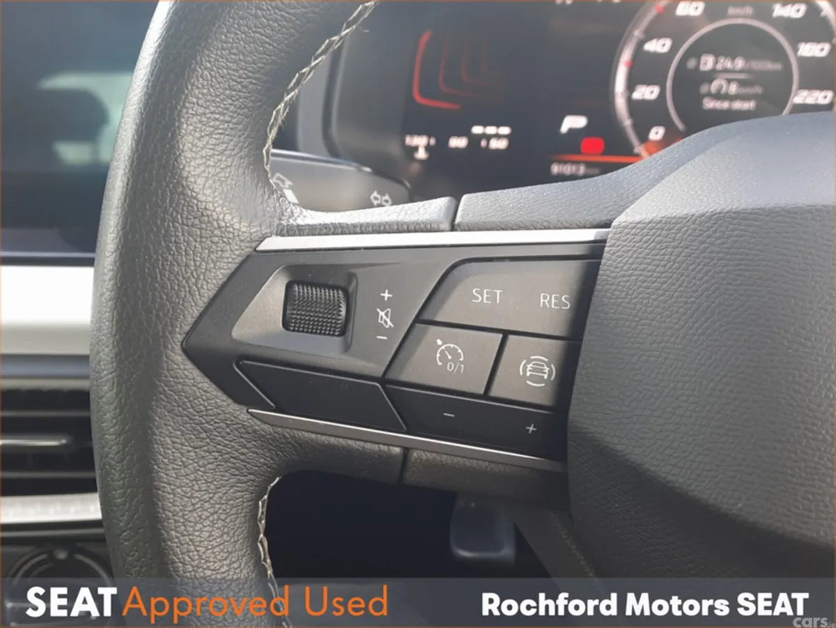 SEAT Arona Hatchback, Petrol, 2023, Grey